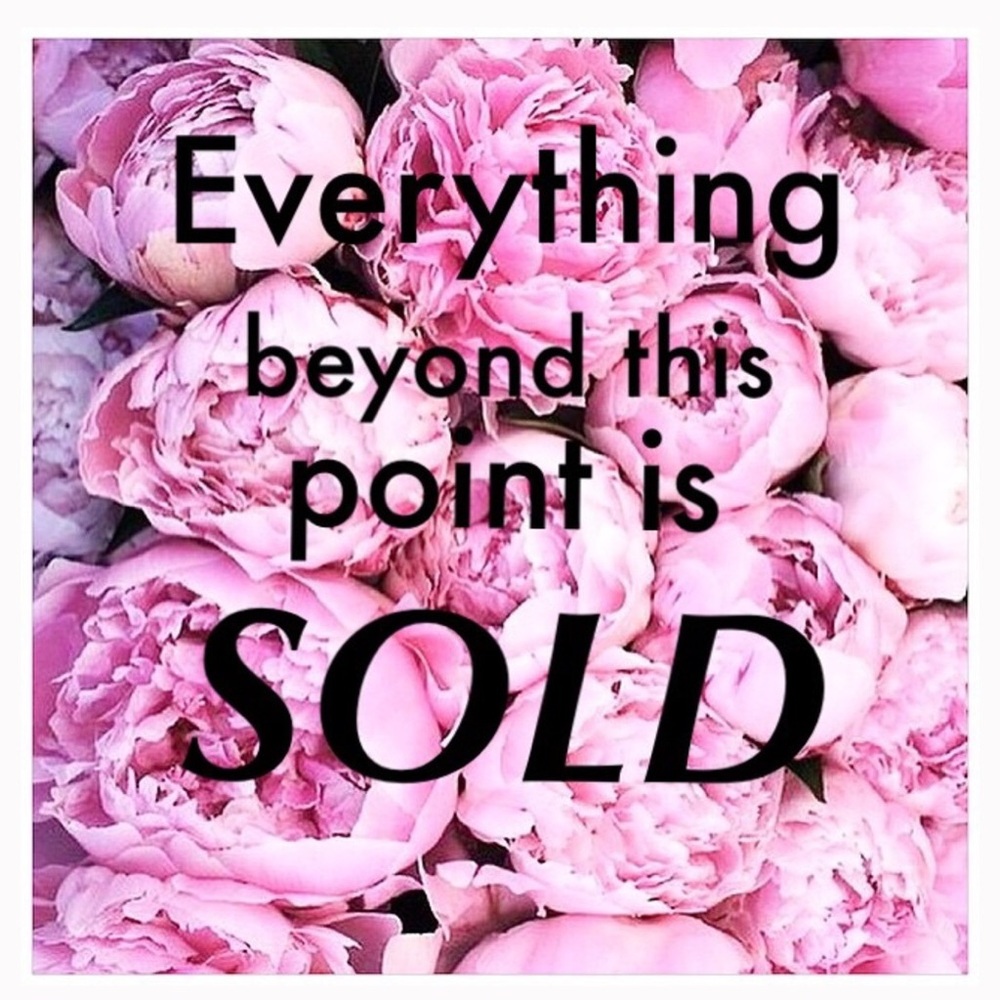 🌸🌸SOLD🌸🌸